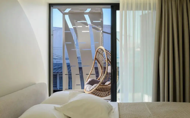 Thea Acropolis Suites & Apartments