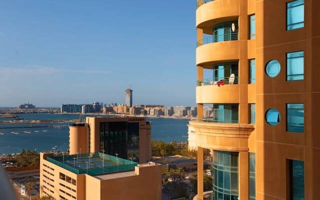 Spacious & Comfy Apt in Dubai Marina