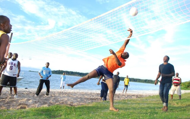 Ssese Islands Beach Hotel - Hostel