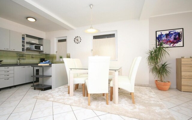 Beautiful Home in Vodice With Wifi and 3 Bedrooms