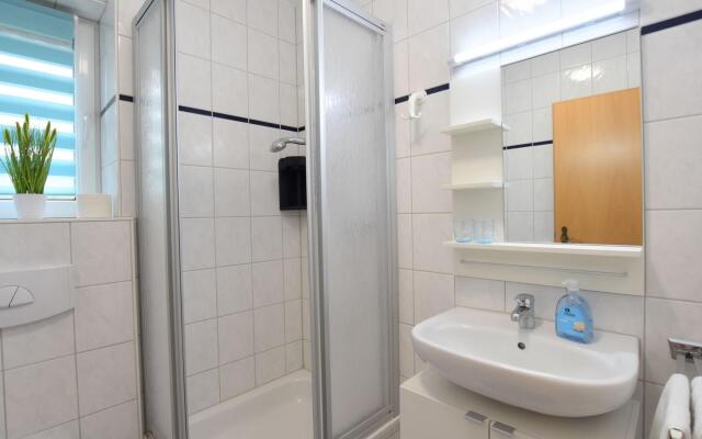 Apartment Near the Beach With Terrace