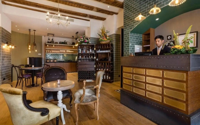 The Hendrick's Hotel