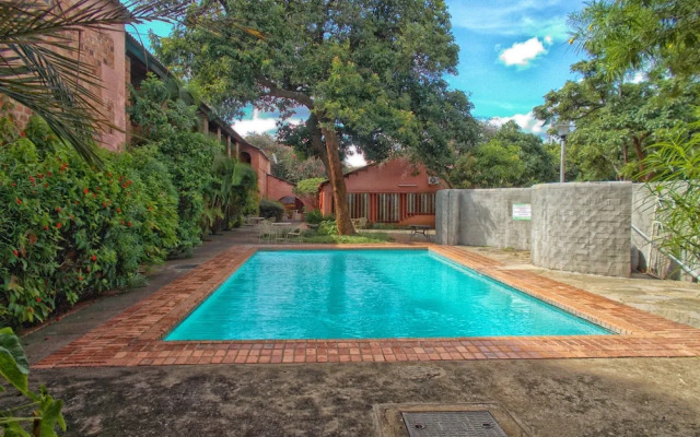 Ndeke Hotel