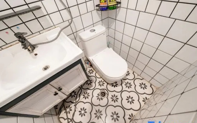 Shanghai National Exhibition and Convention Center Villa – Bathroom – Shanghai
