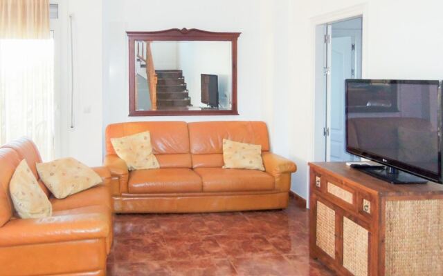 Spacious Holiday Home in L'escala With Swimming Pool