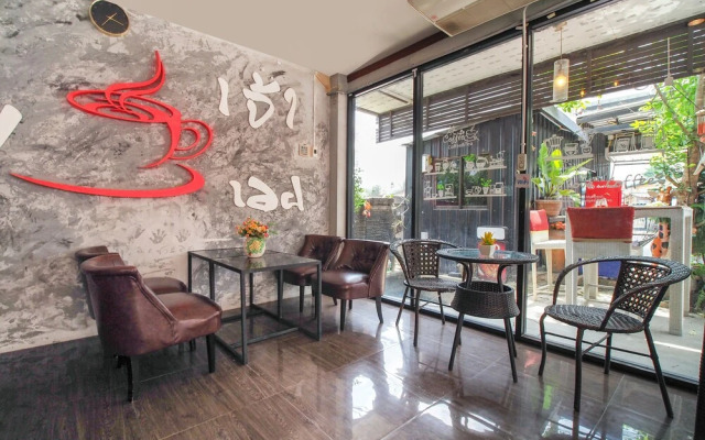 OYO 715 Apartment Khunpu