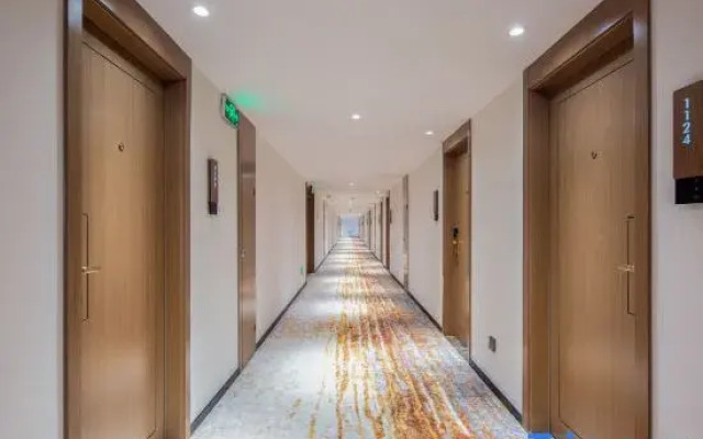 Rezen Hotel