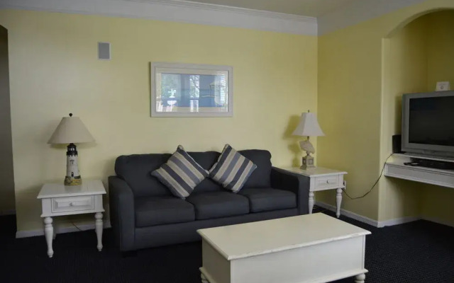 Runaway Beach by Runaway Beach Vacations