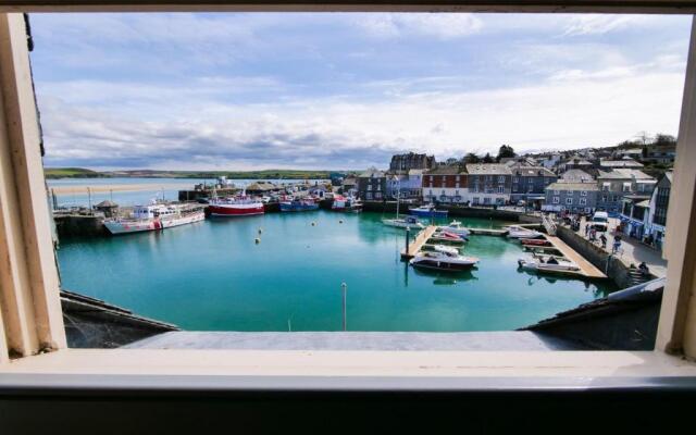 Padstow Escapes - Teyr Luxury Penthouse Apartment