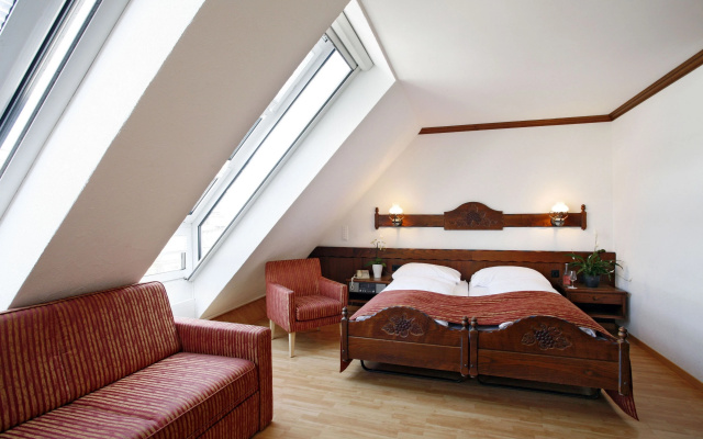 Ambassador Self Check-in Hotel – Guest Rooms – Lucerne