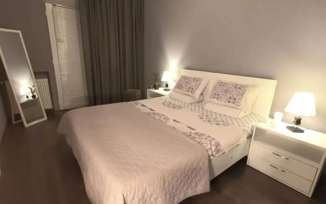 Perfect Apartment to stay at in Tbilisi for either business or Pleasure