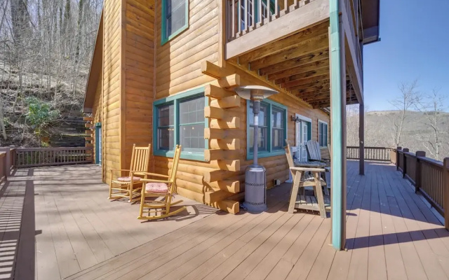 Waynesville Vacation Rental w/ Mountain Views!