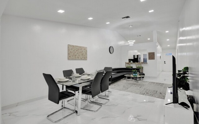 The Lake House in Fort Lauderdale