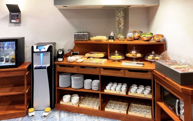 Duerming Longoria Plaza Hotel