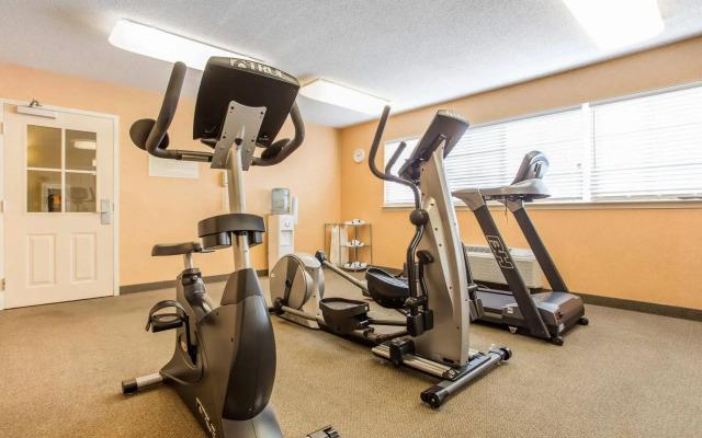 Suburban Extended Stay Hotel North - Ashley Phosphate