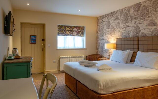 Crown Inn At Tolldown