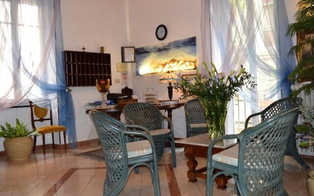 Hotel Experia