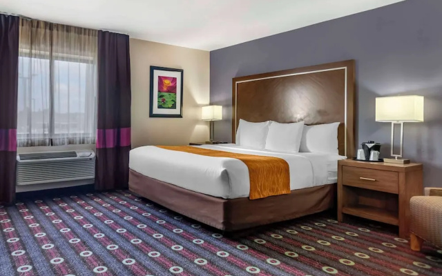 Comfort Inn Tulsa Midtown (Formerly Baymont Inns & Suites Tulsa)