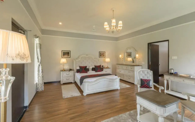 Tuli Veer Bagh Resort Turia