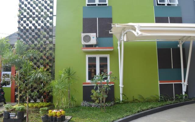De Kayakini Hotel