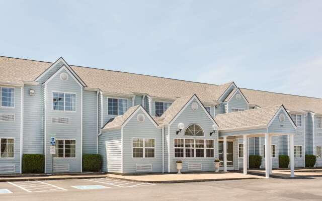 Microtel Inn & Suites by Wyndham Tuscaloosa East