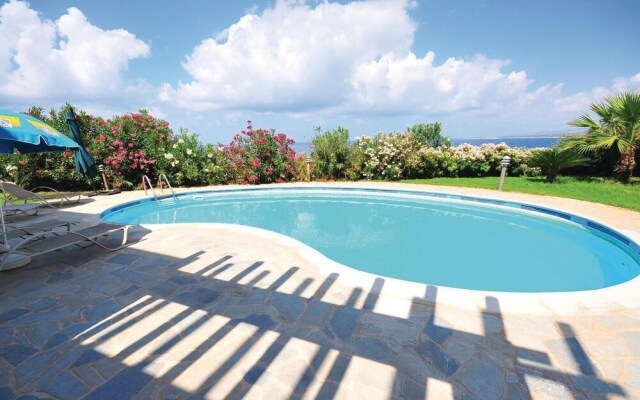 Nice Home in Pegia-paphos With Wifi and 4 Bedrooms