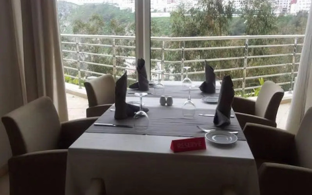 Suites Hotel Mohammed V