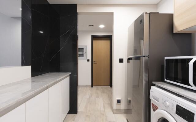 Superb 1BR Apartment in Arjan Privà Living