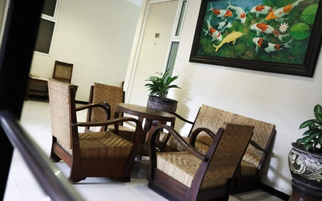 Helios Hotel