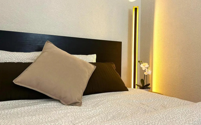 LEO Obchodna Delux Apartment