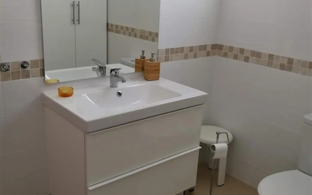 3 bedroom Spacious Apartment