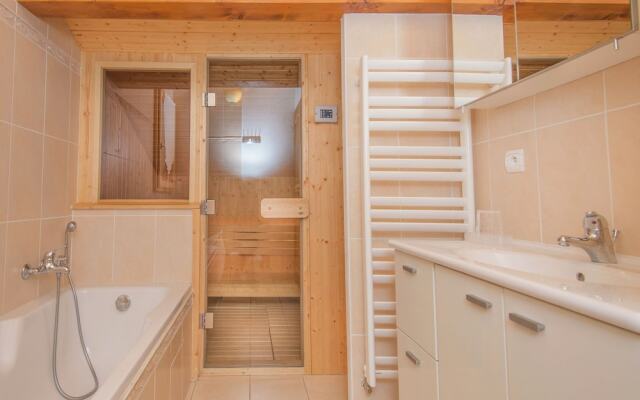 Beautiful Chalet in Saint-gervais-les-bains With Sauna