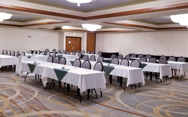 Holiday Inn Chicago SW-Countryside ConfCtr by IHG