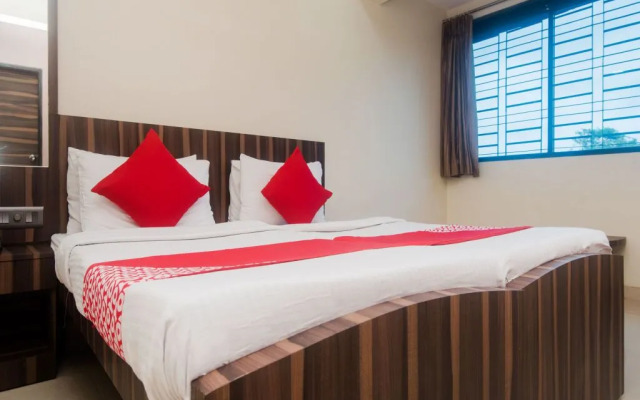 Hotel Shalimar Malad by OYO Rooms
