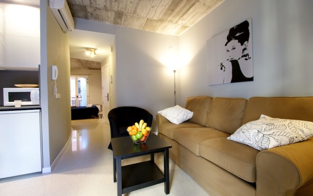 Short Stay Group Borne Lofts Serviced Apartments