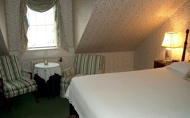 The Charleston House Bed & Breakfast