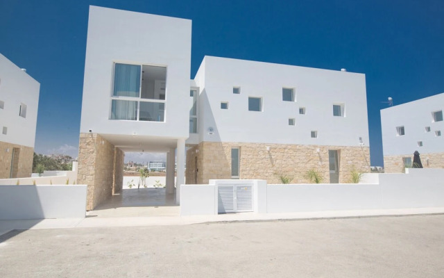 4 Bedroom Villa in Protaras Center - Protaras Vie Bleu Villa Vb3