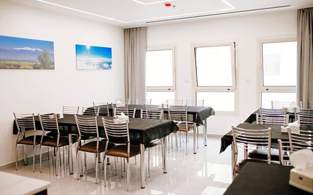 Hilltop luxury suites