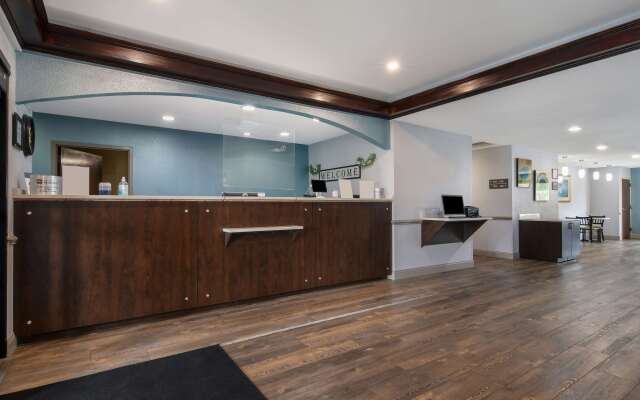 SureStay Plus Hotel by Best Western Tarboro