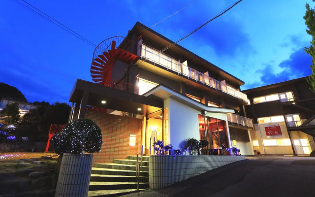 Crystal Ryokan Shirahama Akariya