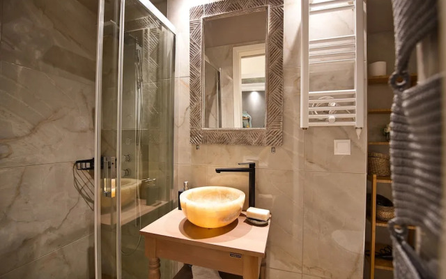 Rastoni Athens Suites nearAcropolis at Tsatsou Street