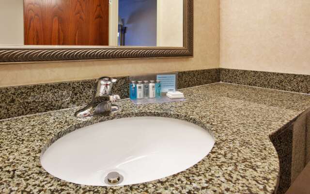 Hampton Inn & Suites Oxford Anniston