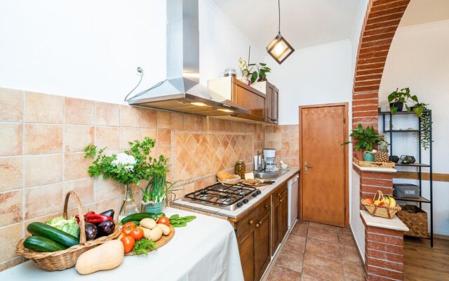 Awesome Home in Drvenik With Wifi and 5 Bedrooms