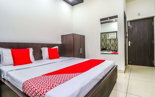 Oyo 31023 Hotel Sartaj