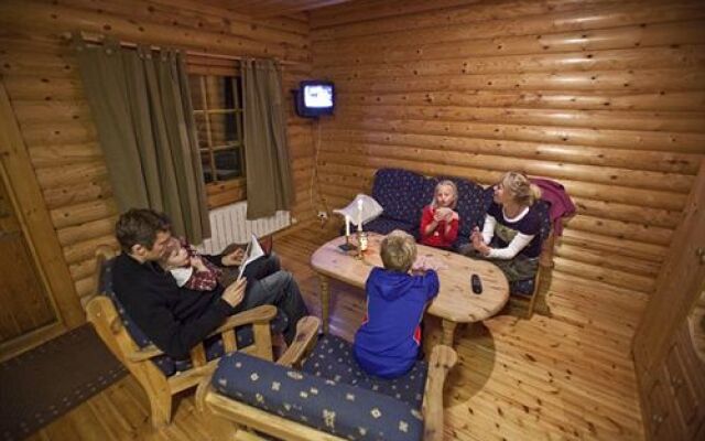 Brimnes Cabins and The Northern Comfort Inn
