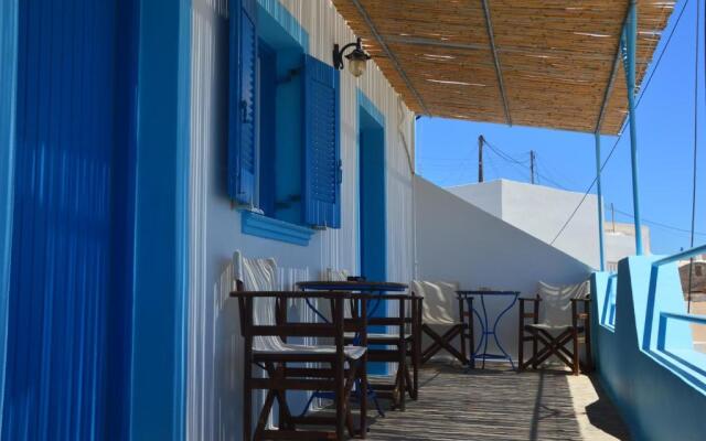Meltemi Rooms and Studios