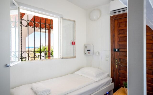 Wonderful Villa with Private Pool in Fuengirola Ref 110