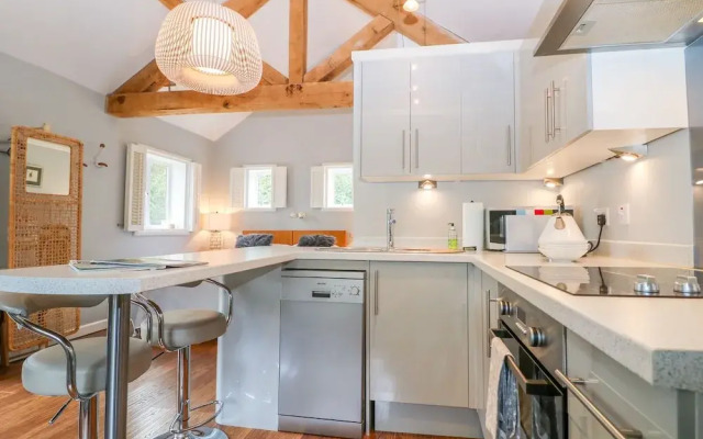 Larks Lodge