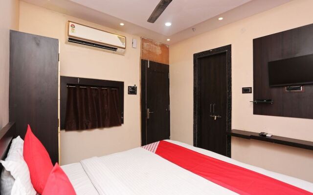 OYO 40079 The paradise Hotel