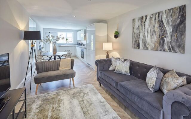 Host Stay The Madison at Prospect Hill Apartments